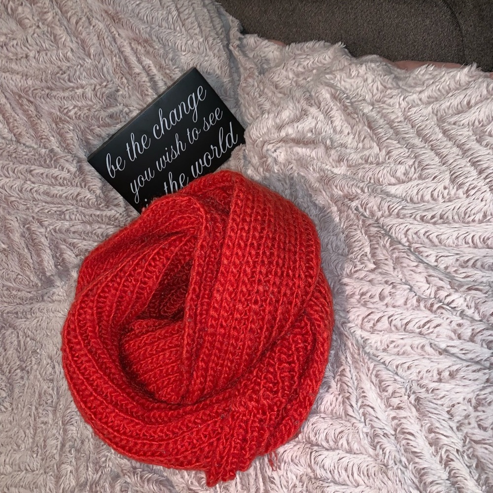 Red/Orange Infinity Scarf - Picture 2 of 2